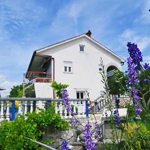 Biondi Apartment